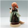 Image 4 : 2pc Goebel Hummel Figurines, Little Sweeper