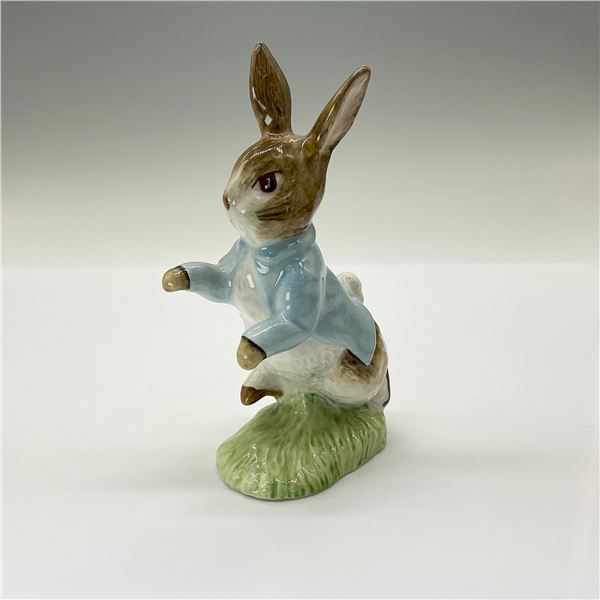 Royal Albert Beatrix Potter Figurine, Peter Rabbit