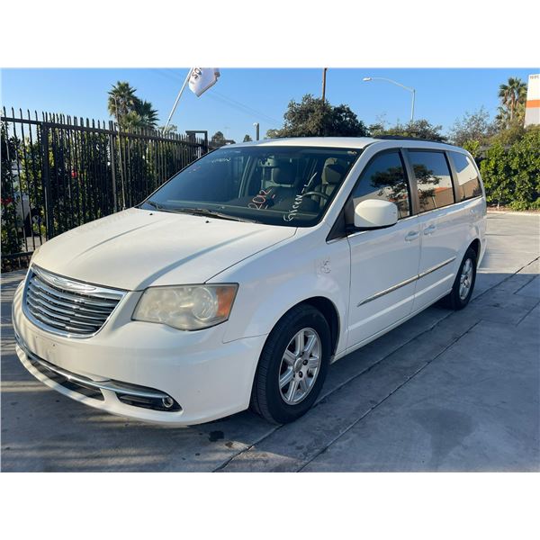 CHRY TOWN & COUNTRY 2012 T-DONATION