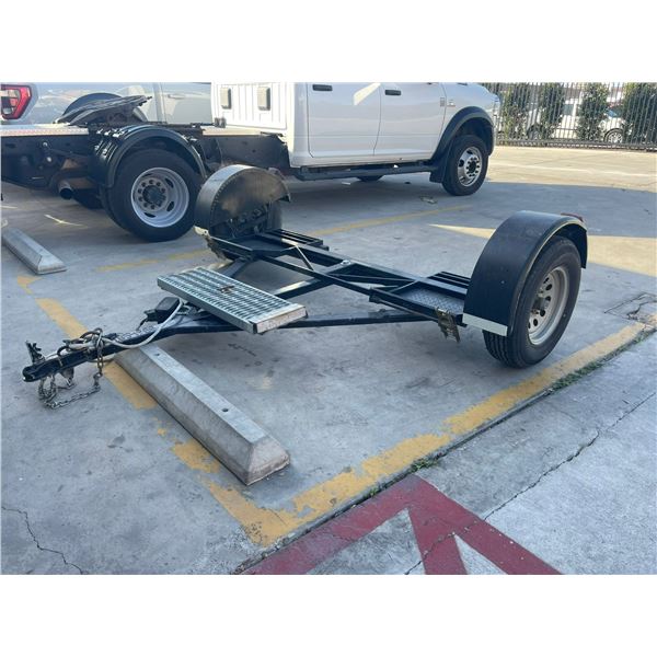 AMERICAN  TOW DOLLY 2014 BOS-DON