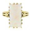 Image 4 : Vintage Handmade 18k Gold Rectangular Cabochon Cut Opal Solitaire Cocktail Ring