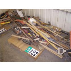 PALLET CONSISTING OF ASSORTED HAND TOOLS