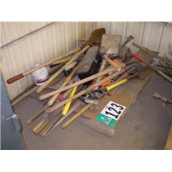 PALLET CONSISTING OF ASSORTED HAND TOOLS