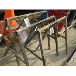 QUANTITY OF STEEL SAW HORSES, & ADJUSTABLE STEEL STANDS