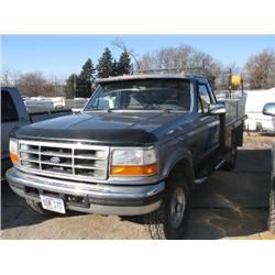 FORD F250 HD 4 X 4 FLATBED UTILITY TRUCK, s/n 1FTHF26FXVEB40186: