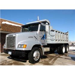 FREIGHTLINER FLD120 T/A DUMP TRUCK, s/n 1FUY3ECB6MP390550: