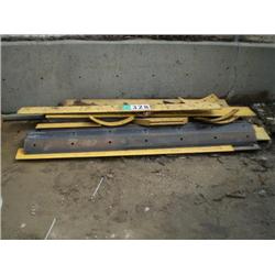 QUANTITY OF CUTTING EDGES TO FIT CAT 950F LOADER, & CAT 140H MOTOR GRADER