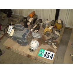 PALLET CONSISTING OF MISC HYD PUMPS