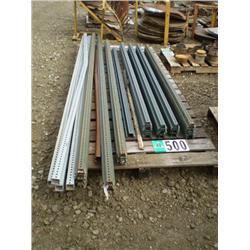 PALLET CONSISTING OF STEEL SIGN POST