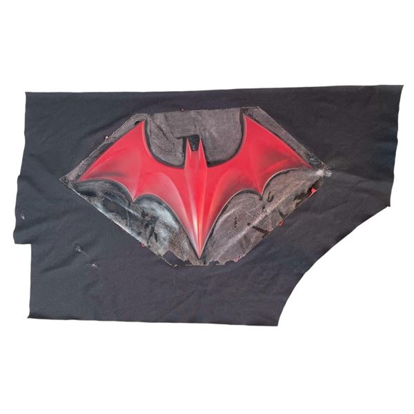 Batwoman (2019-2022) - Batwoman (Javicia Leslie) Chest Emblem (Unused Backup)