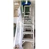 Image 4 : Ladders, plastic covering A