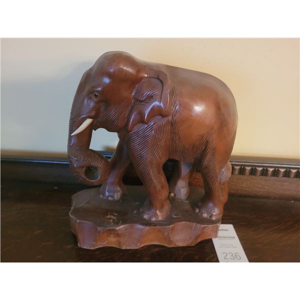 Wood elephant A