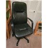 Image 5 : Samsung TV & Office Chair C