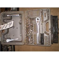 QUANTITY OF ASSORTED SOCKET & ALLEN WRENCH SETS