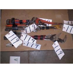 QUANTITY OF ASSORTED TOOLS