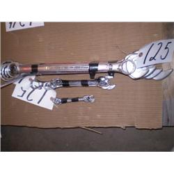 QUANTITY OF METRIC COMBINATION END WRENCHES