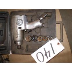 1/2in. DRIVE AIR IMPACT WRENCH W/SOCKETS