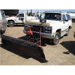 GMC 1500 4WD JIMMY 2 DOOR BLAZER, s/n 1GKEV18K2LF522377: