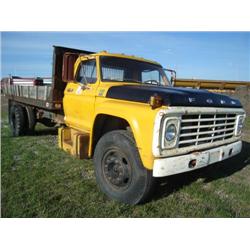 FORD F700 S/A FLATBED DUMP TRUCK, s/n F70BVEK1375: