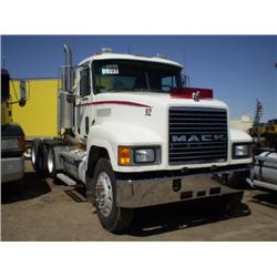 MACK CH613 MAXI CRUISE TRI AXLE TRUCK TRACTOR, s/n 1M1AA13Y1XW108935: