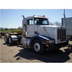 PETERBILT 377 T/A TRUCK TRACTOR, s/n 1XPCDB9X3KD272680: