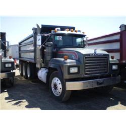 MACK RD688S TRI AXLE DUMP TRUCK, s/n 1M2P270C3XM048456: