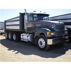 MACK CH613 TRI AXLE DUMP TRUCK, s/n 1M2AA13YXTW065348: