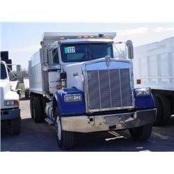KENWORTH W900B T/A DUMP TRUCK, s/n 1NKWLB9X3RS641494: