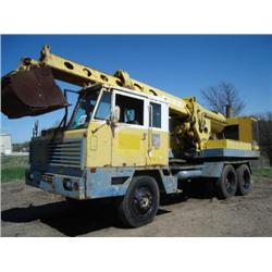 WARNER SWASSEY G660 RUBBER TIRED GRADALL, s/n N/A: