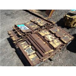 QUANTITY OF DOUBLE BAR GROUSERS TO FIT CAT 963
