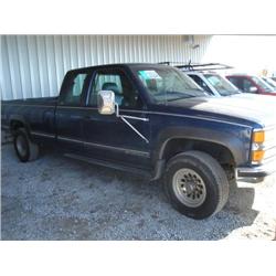 CHEVROLET 2500 4WD EXTENDED CAB PICKUP S/N 1GCGK29J1WE148184