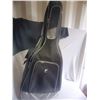 Image 10 : Yamaha Acoustic Electric Guitar & Case 10 A