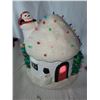 Image 4 : Vintage Lighted Snow House A