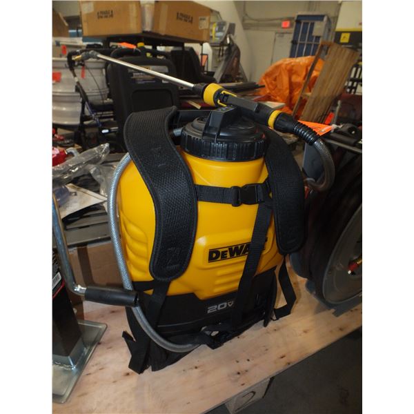 Dewalt Backpack Sprayer w/ Extra Nozzle's