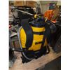 Image 1 : Dewalt Backpack Sprayer w/ Extra Nozzle's