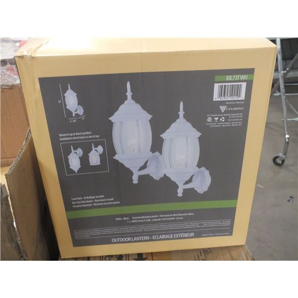 18 Outdoor Light Fixtures