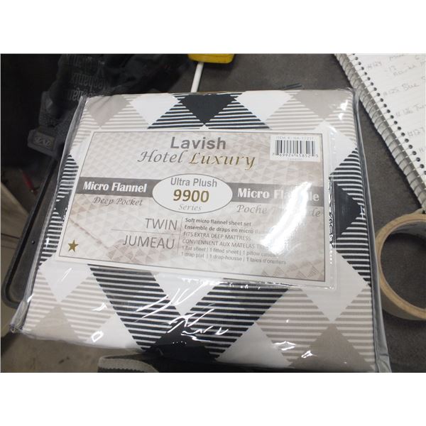 Twin Flannel Sheet Set