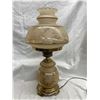 Image 2 : VINTAGE SATIN LACE HURRICANE GONE WITH THE WIND 3-WAY TABLE LAMP - WORKS!