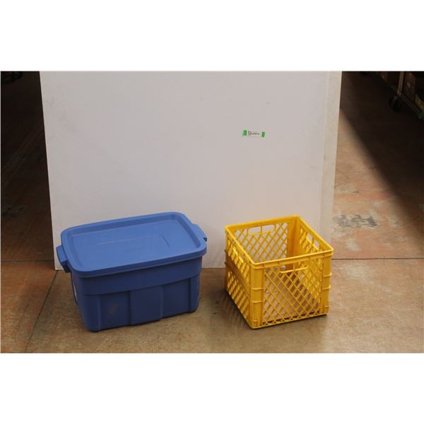 *Rubbermaid Roughneck Tote with Lid 24'' x 16'' and Plastic Crate