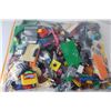 Image 3 : Lot of Lego Pieces & Parts (14 1/2" x 11 1/2" Zip-Lock - Bag)