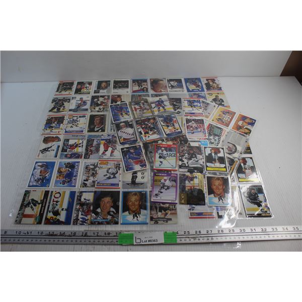 (87) Wayne Gretzky Hockey Cards