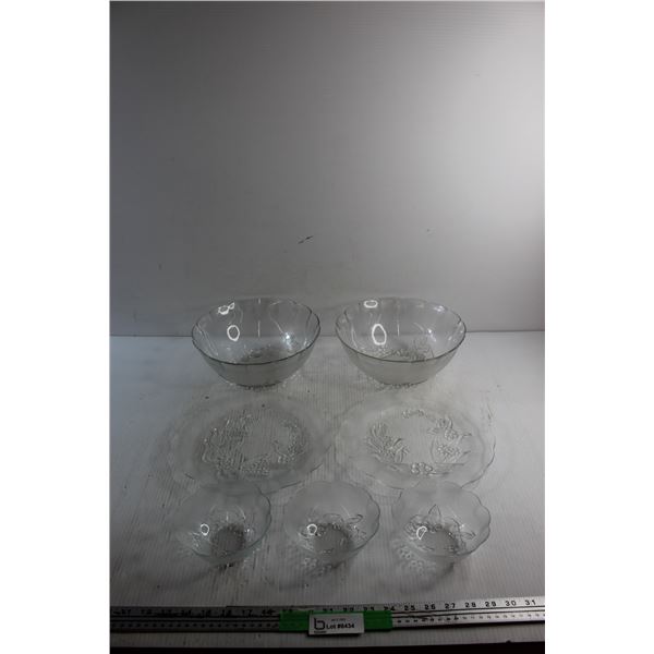 (7) Glass Plates and Bowls
