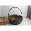 Image 2 : (2) Wicker Baskets