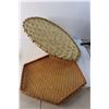 Image 2 : (6) Woven Items- Hat, Trays, Misc. Up to 19" Diameter