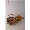 Image 4 : (7) Woven Items- Hanging Shade, Baskets