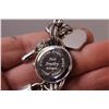 Image 5 : Charm Chain Quartz Watch (Silver Color) - Working