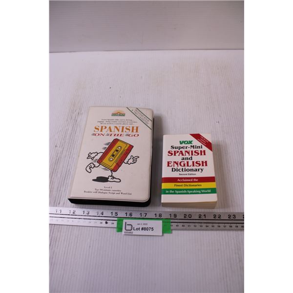 Barrons Spanish on the Go Cassette Tapes & Spanish/English Dictionary Book