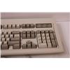 Image 4 : IBM Model M Mechanical Keyboard (1992) w/Cord