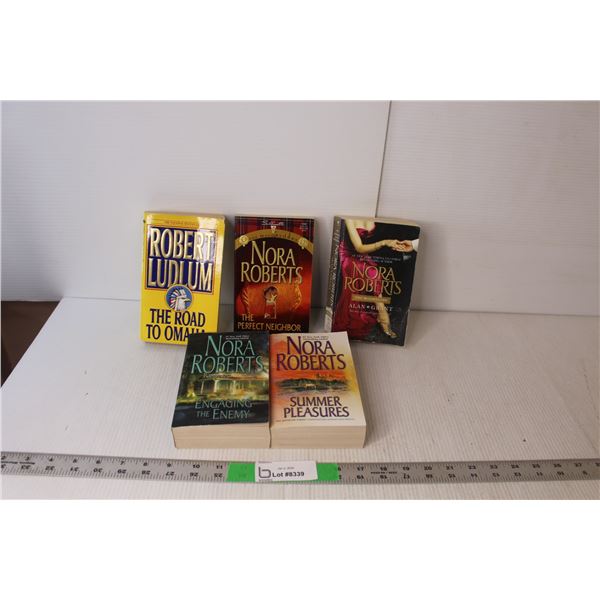 (5) Adult Books by Nora Roberts & Robert Ludlum