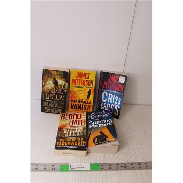 (5) Adult Novels by James Patterson, Robert Ludlum, John Grisham, Christopher Farnsworth